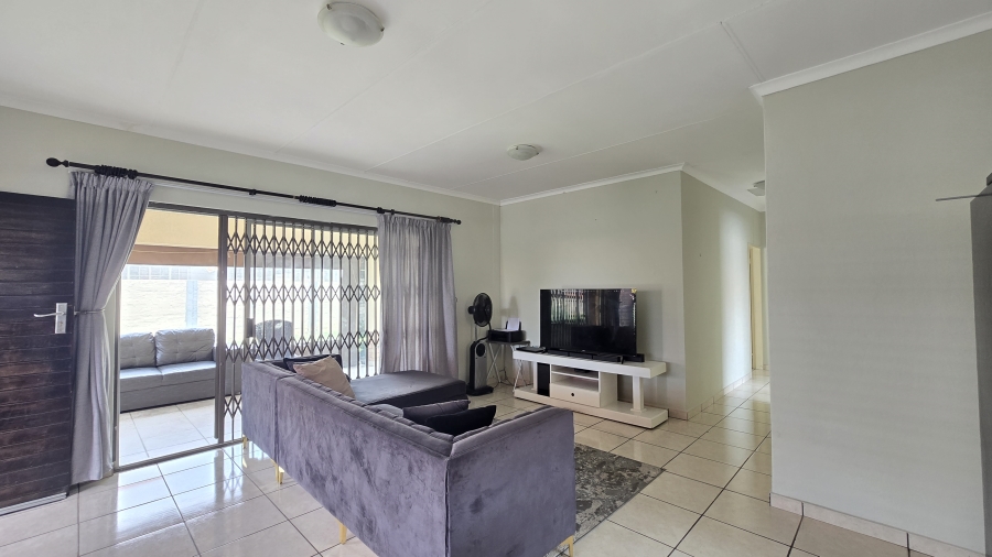 3 Bedroom Property for Sale in Waterkloof East North West
